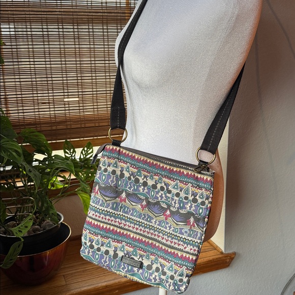 EUC Sakroots Eco Twill Multicolor Patterned crossbody Bag - Picture 2 of 14
